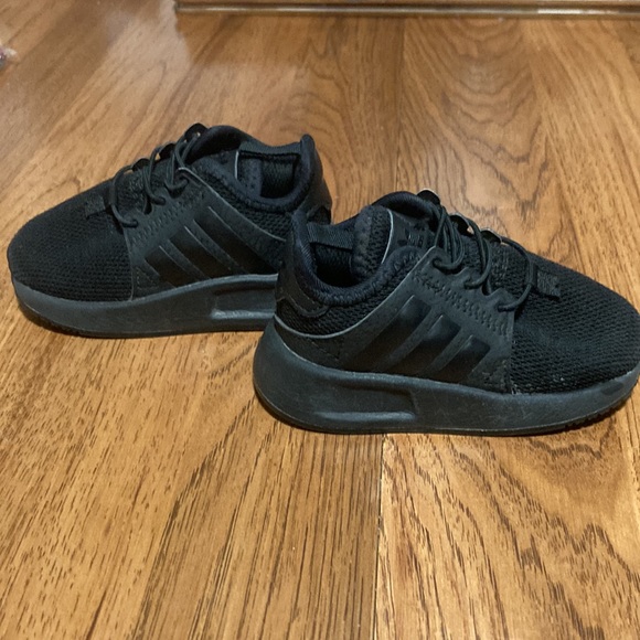Adidas black sneaker - Picture 3 of 6